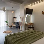 Nuovo Suites-central With Private Parking