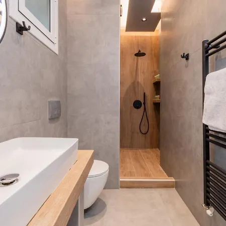 Nuovo Suites-central With Private Parking *
