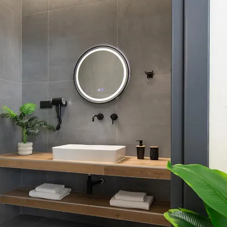 Apartamento Nuovo Suites-central With Private Parking *