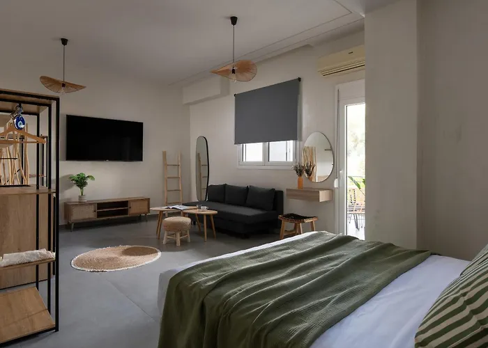Nuovo Suites-central With Private Parking Апартаменты *