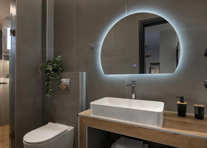 Nuovo Suites-central With Private Parking Неос-Мармарас