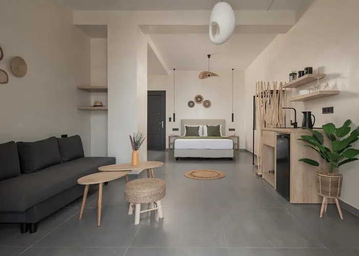 Апартаменты Nuovo Suites-central With Private Parking