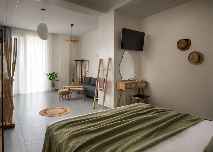 Nuovo Suites-central With Private Parking Неос-Мармарас